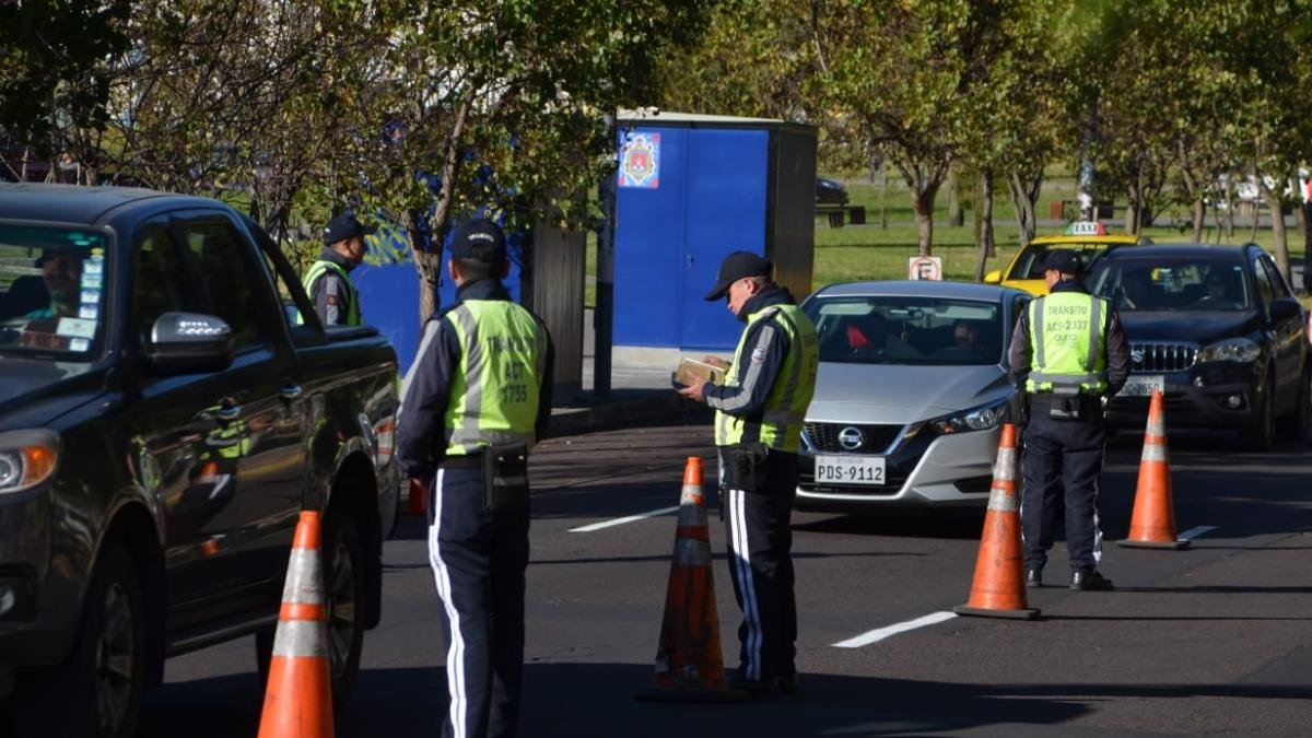 Conoce cómo rige el pico y placa en Quito.