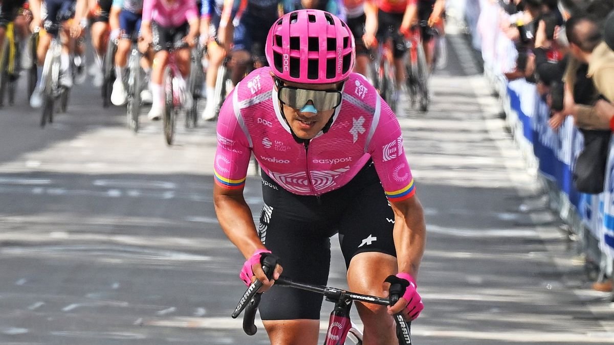 Richard Carapaz está a 10 segundos del líder de la Volta a Cataluña.