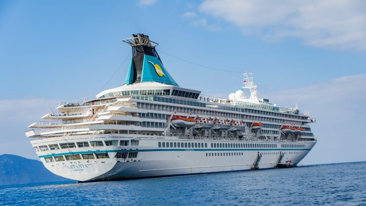 El crucero MS Artania, con bandera de Nassau, arribará al puerto de Esmeraldas el 30 de marzo con 700 turistas, reactivando la ruta internacional de cruceros.