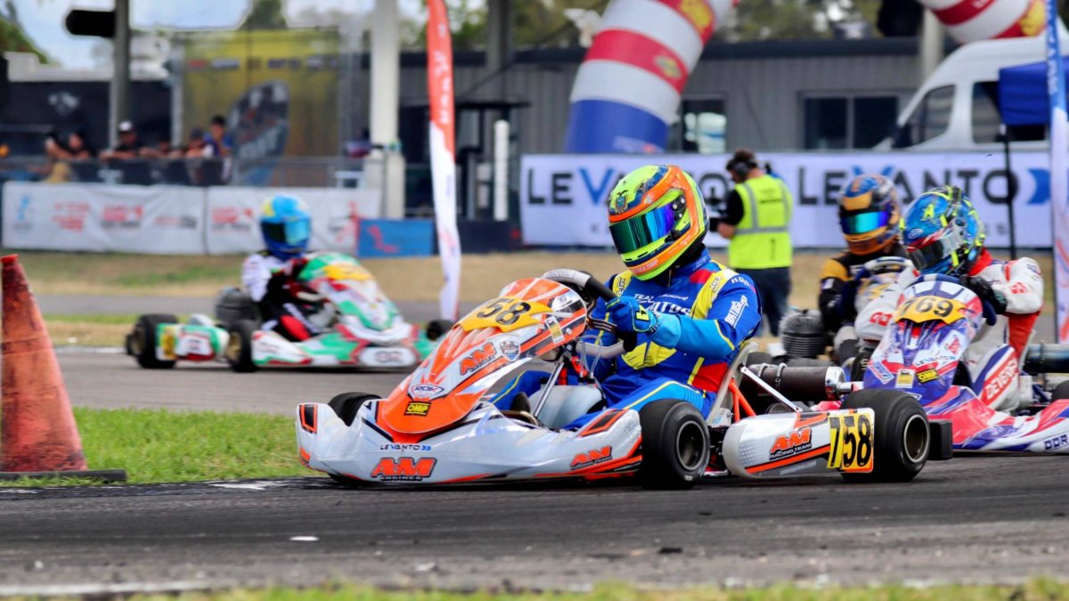 El piloto ecuatoriano Jorge Matos demostró su gran habilidad al manejar en el Florida Winter Tour.