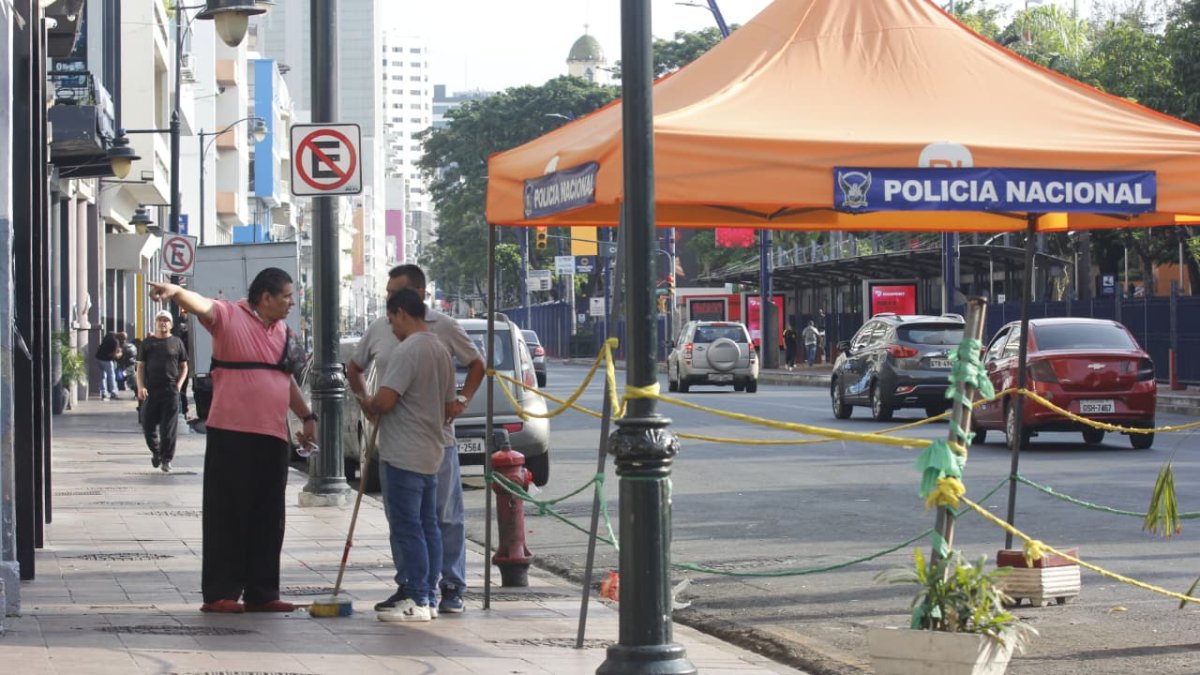 Seguimiento del ataque armado ocurrido anoche en el sector de la Bahía, donde falleció una persona y tres más quedaron heridas.
