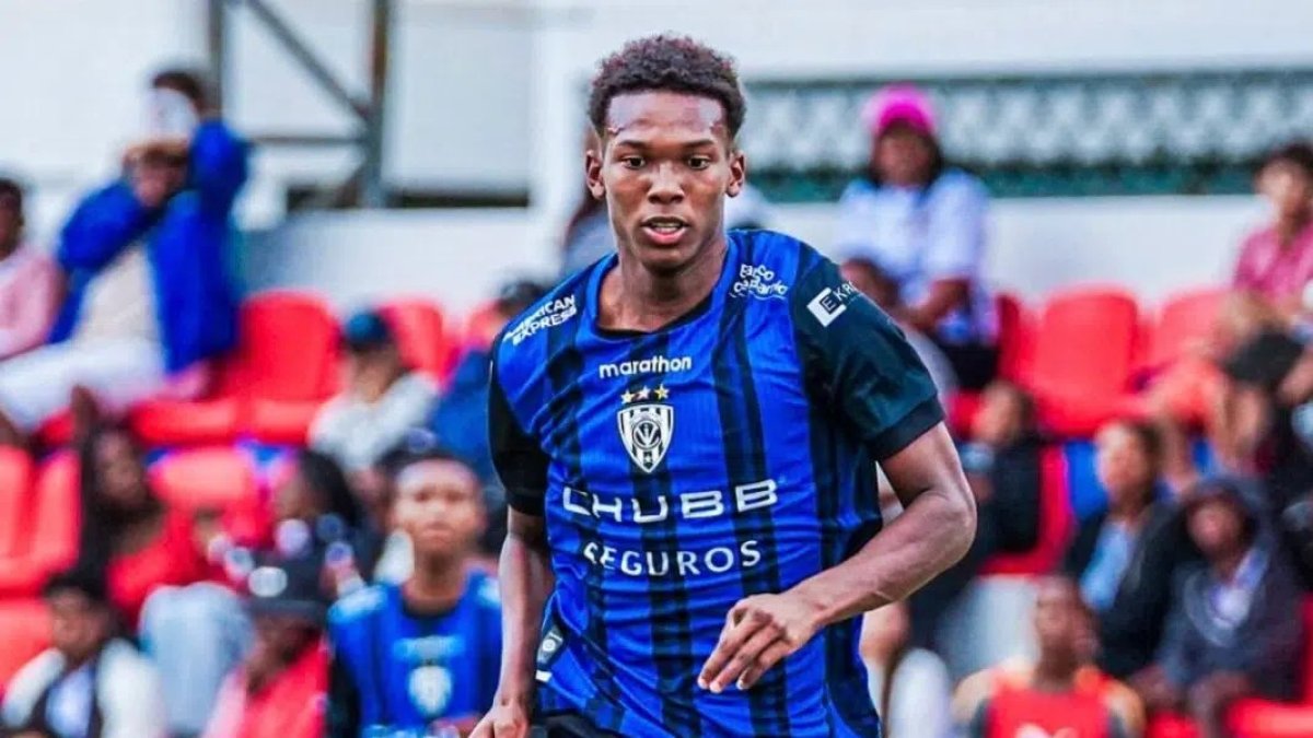 Johan Martínez, con 16 años de edad, podría ser fichado por un grande de Inglaterra.