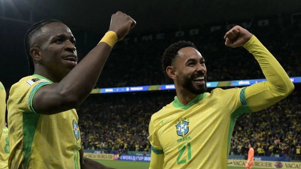 Vinícius (i) es la figura del seleccionado Brasileño para los partidos amistosos.