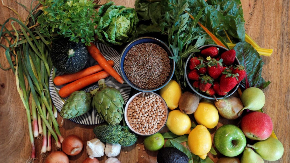 Los 12 alimentos más contaminados de 2026: pesticidas y químicos 