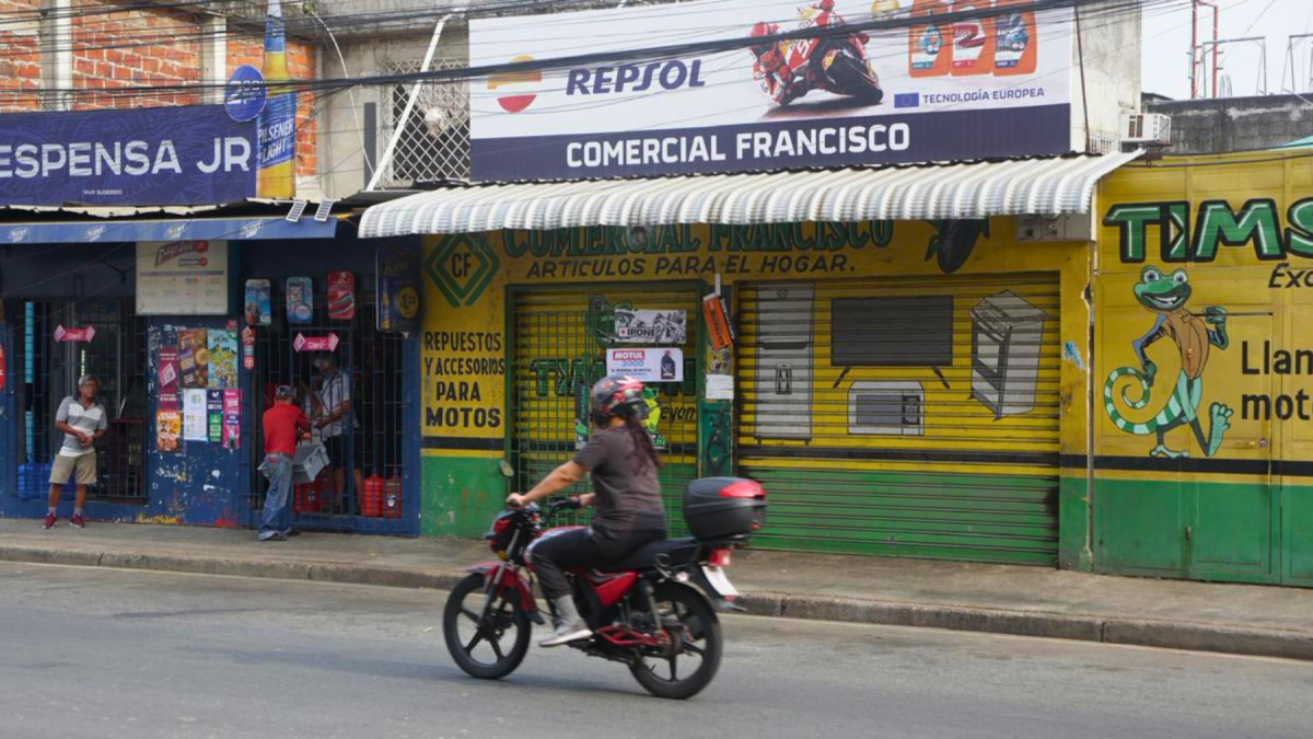El ataque se produjo en la avenida 28 de Agosto, en un taller de motos.