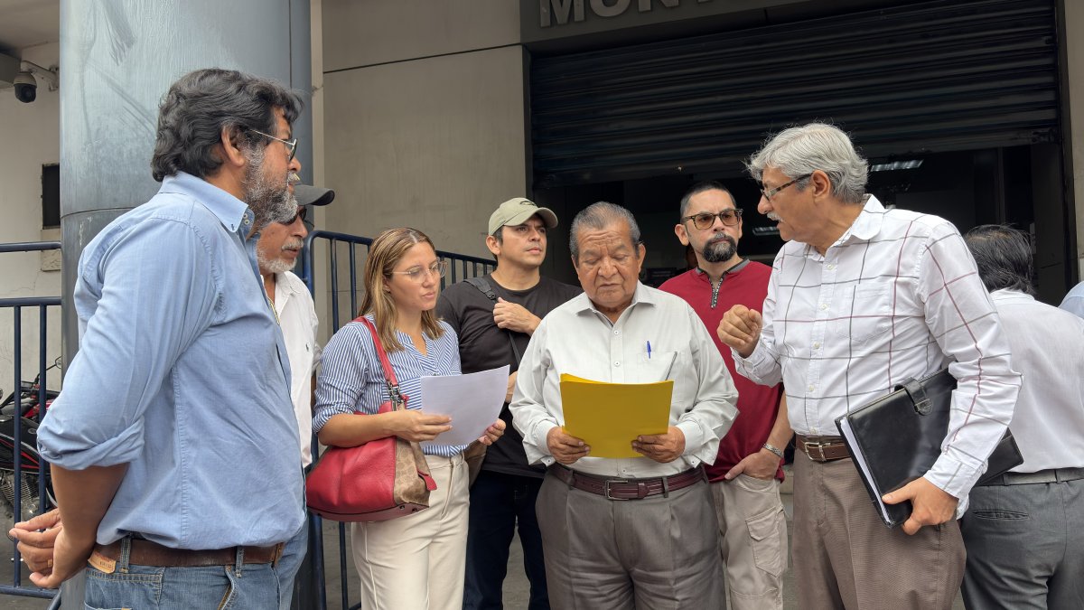 Nelson Pita presentó una denuncia colectiva firmada por 30 afectados del incendio este 27 de marzo de 2026.