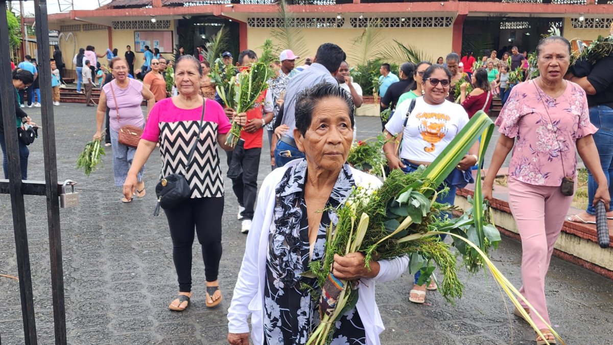 La Semana Santa, en Quinindé, une a familias con testimonios de fe y gratitud por milagros.
FECHA: 2026/03/27