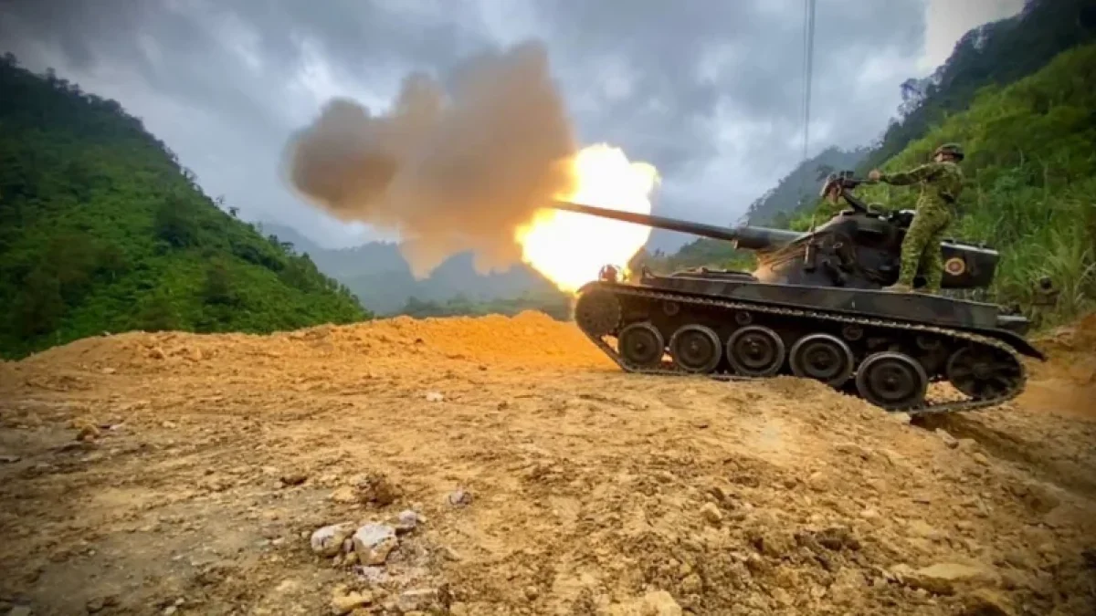 Los tanques que fueron usados contra la minería ilegal.