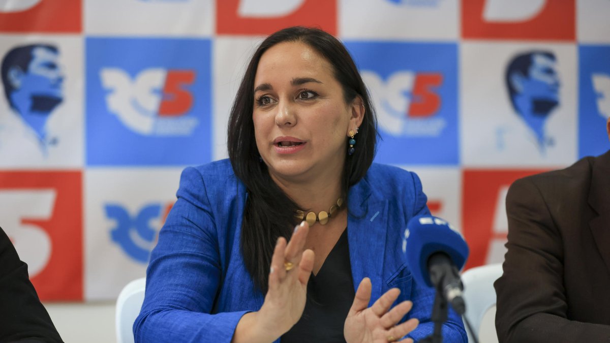 Gabriela Rivadeneira, presidenta del principal partido de la oposición Revolución Ciudadana.