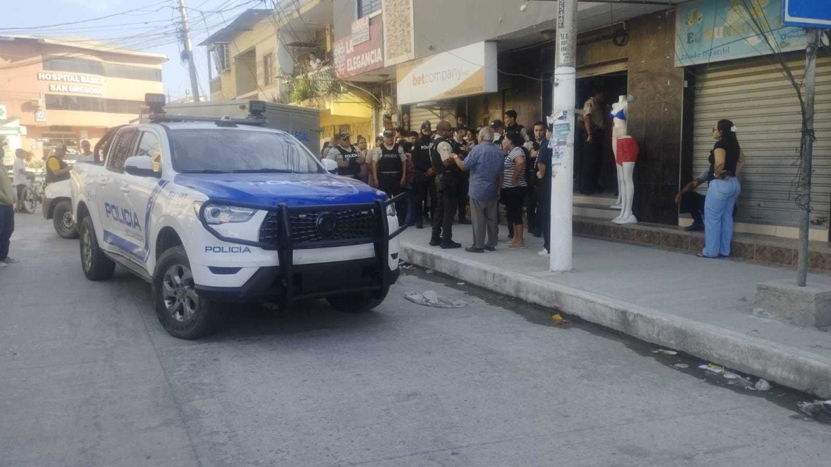 El crimen se produjo un día después de que cuatro personas fueran asesinadas.