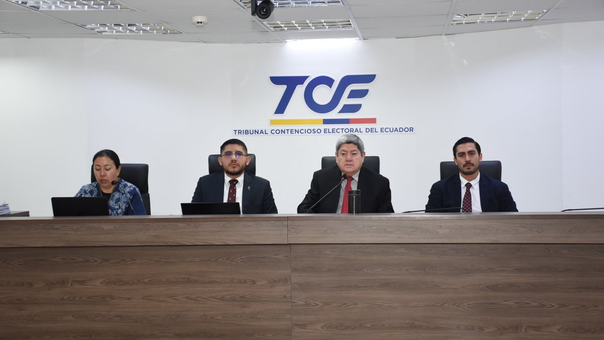 Tribunal Contencioso Electoral admite a trámite denuncia por nueva fecha de elecciones en Ecuador.