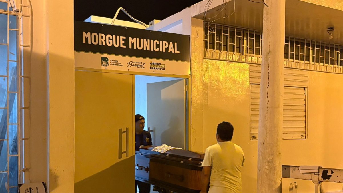 Los tres cuerpos hallados en Puebloviejo fueron examinados en Babahoyo.