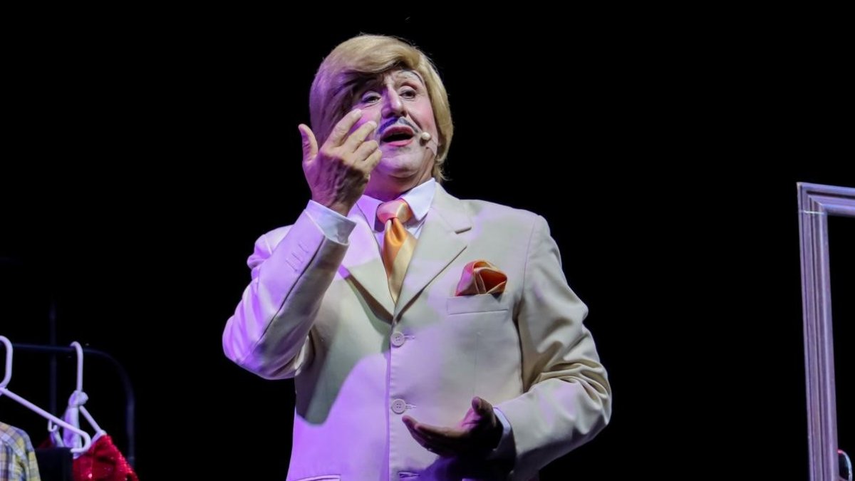 Lejos de quedarse estancado, Shapiro ha sabido reinventar su papel. Pelito ahora es showman: canta, cuenta chistes finos y anima eventos. 