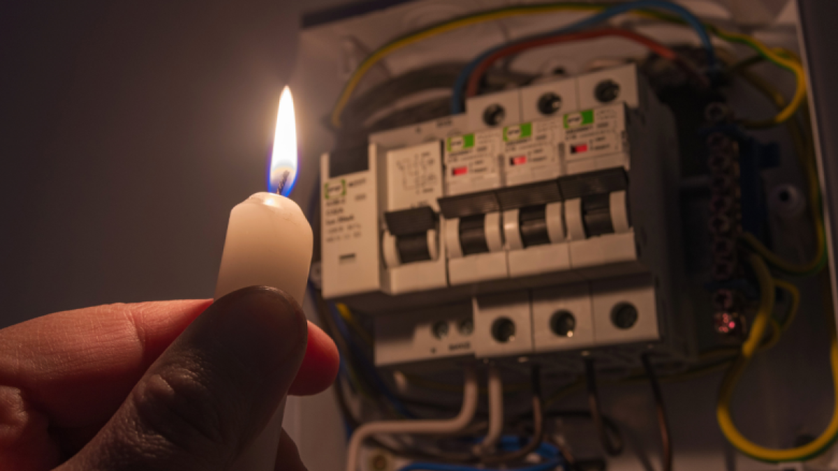 Apagones en Quito sin previo aviso generan incertidumbre.