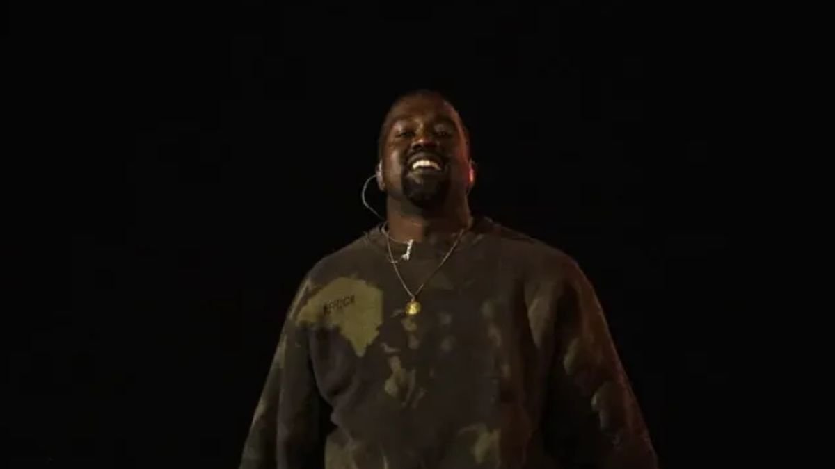 Kanye West ha sido nuevamente cuestionado por sus antiguos comentarios antisemitas, pese a haber ofrecido disculpas.