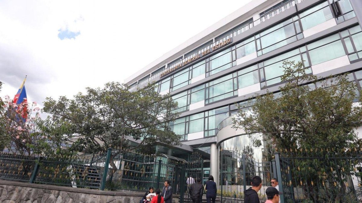 El exdirector de Responsabilidades de la Contraloría, Luis Miño Morales, fue sentenciado a 12 meses de prisión, el 6 de abril de 2026.