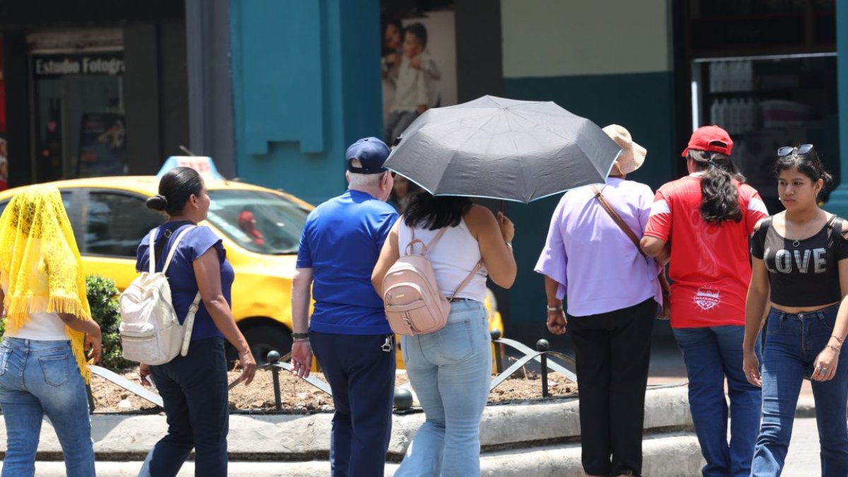 Altas temperaturas en Guayaquil superan los 30 °C.