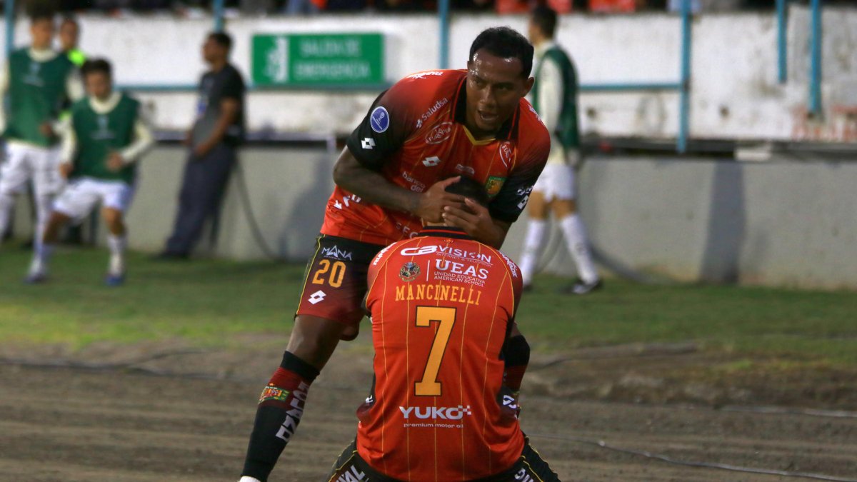 Deportivo Cuenca derrotó a Santos FC en Copa Sudamericana 2026.