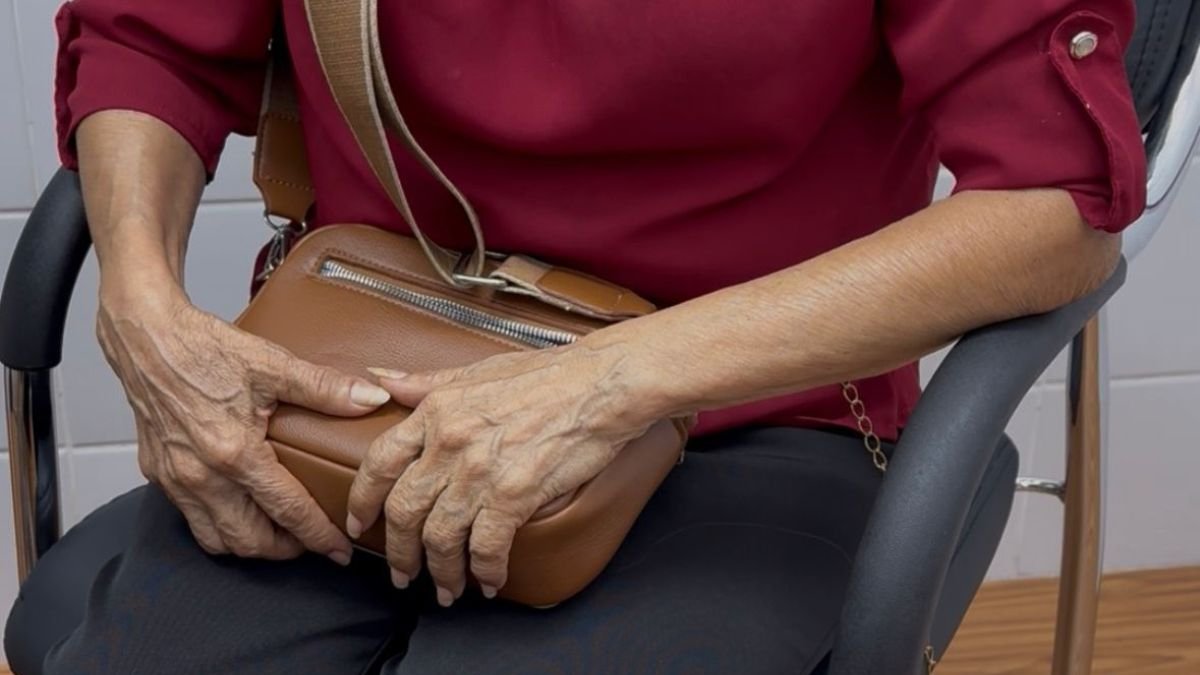 María busca apoyo para su hija adoptiva con discapacidad que fue víctima de violación y es madre de un adolescente.