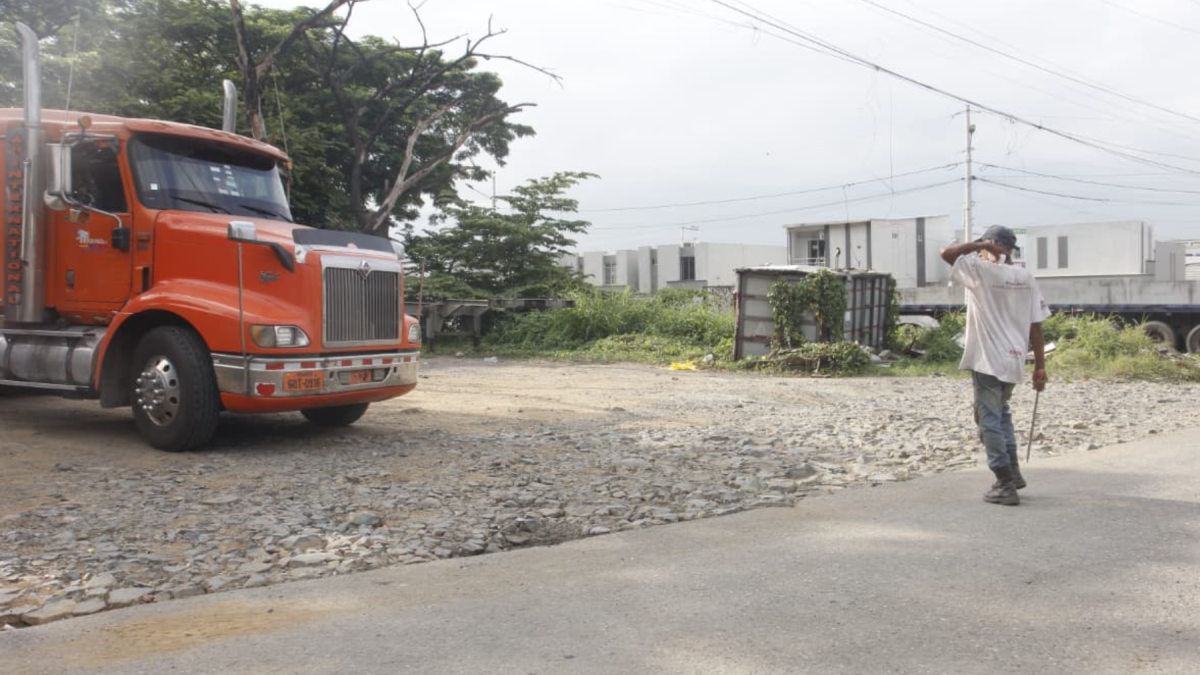 El incidente mortal se produjo en una zona en donde se suele dejar camiones estacionados.