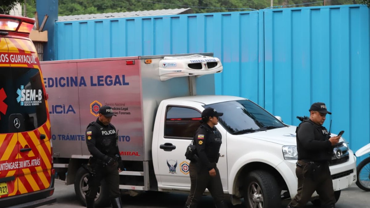 Un niño de 5 años falleció tras permanecer varios minutos sumergido en una piscina de un complejo privado.