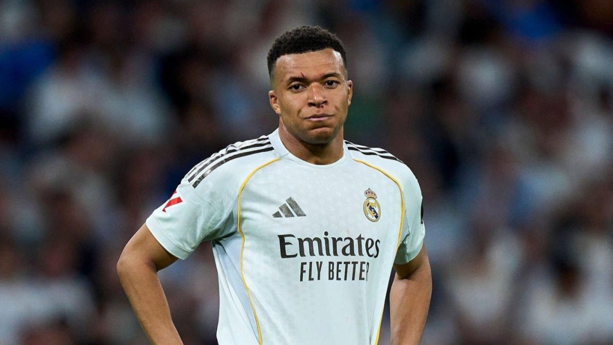 Kylian Mbappé, delantero de Real Madrid, una temporada más con LaLiga de lejos.