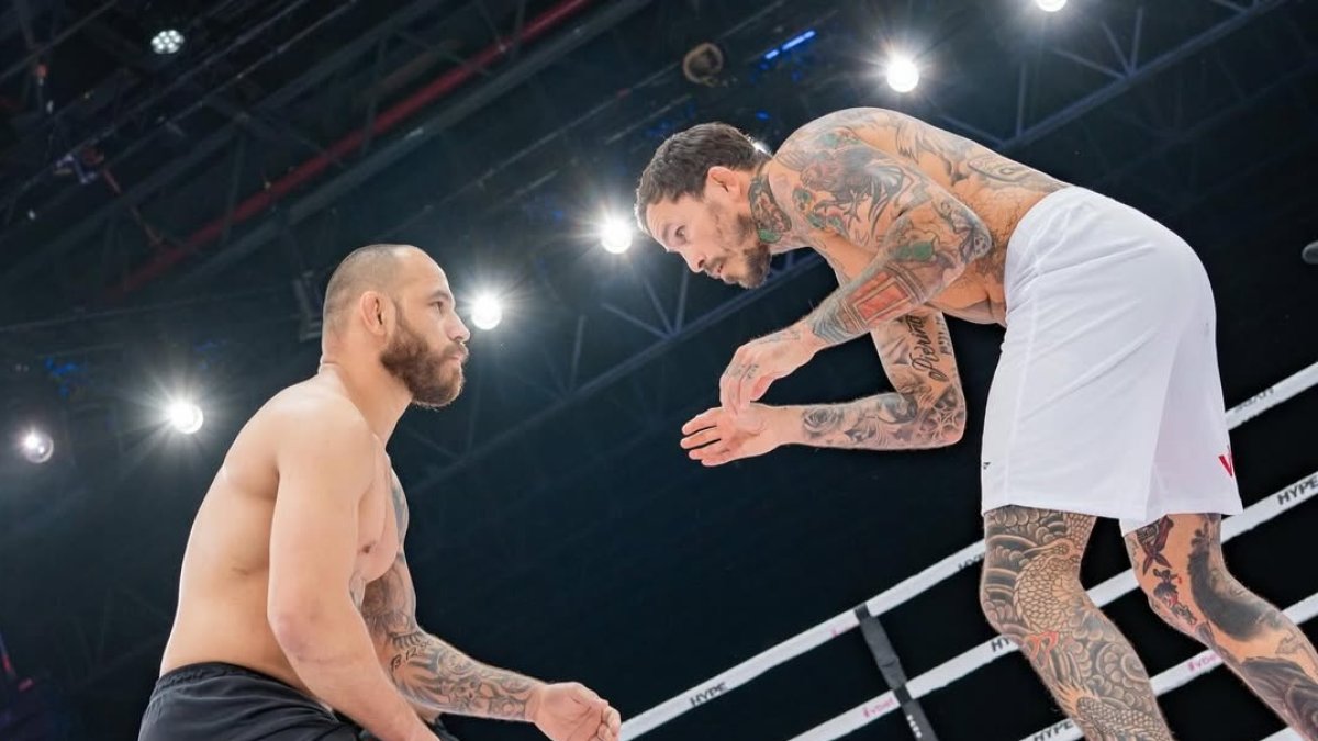 Vera (d) es un gran atractivo en el mercado de las artes marciales mixtas