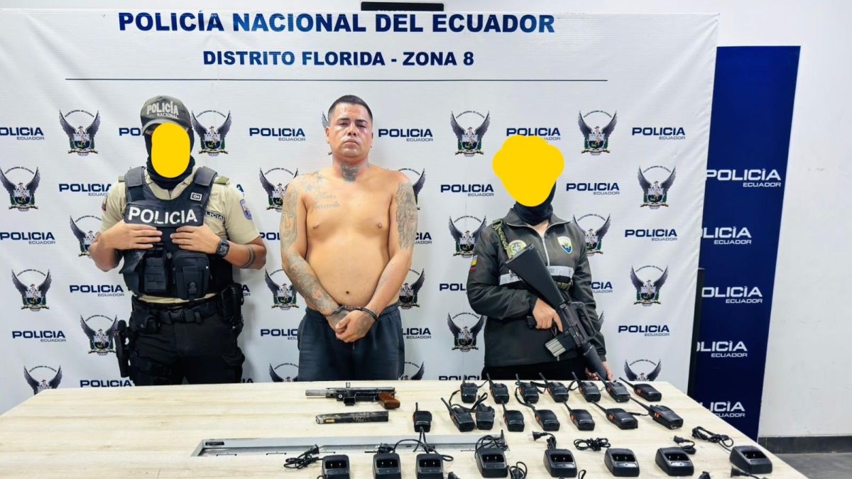 El hombre fue aprehendido en un inmueble en el que había varios objetos.