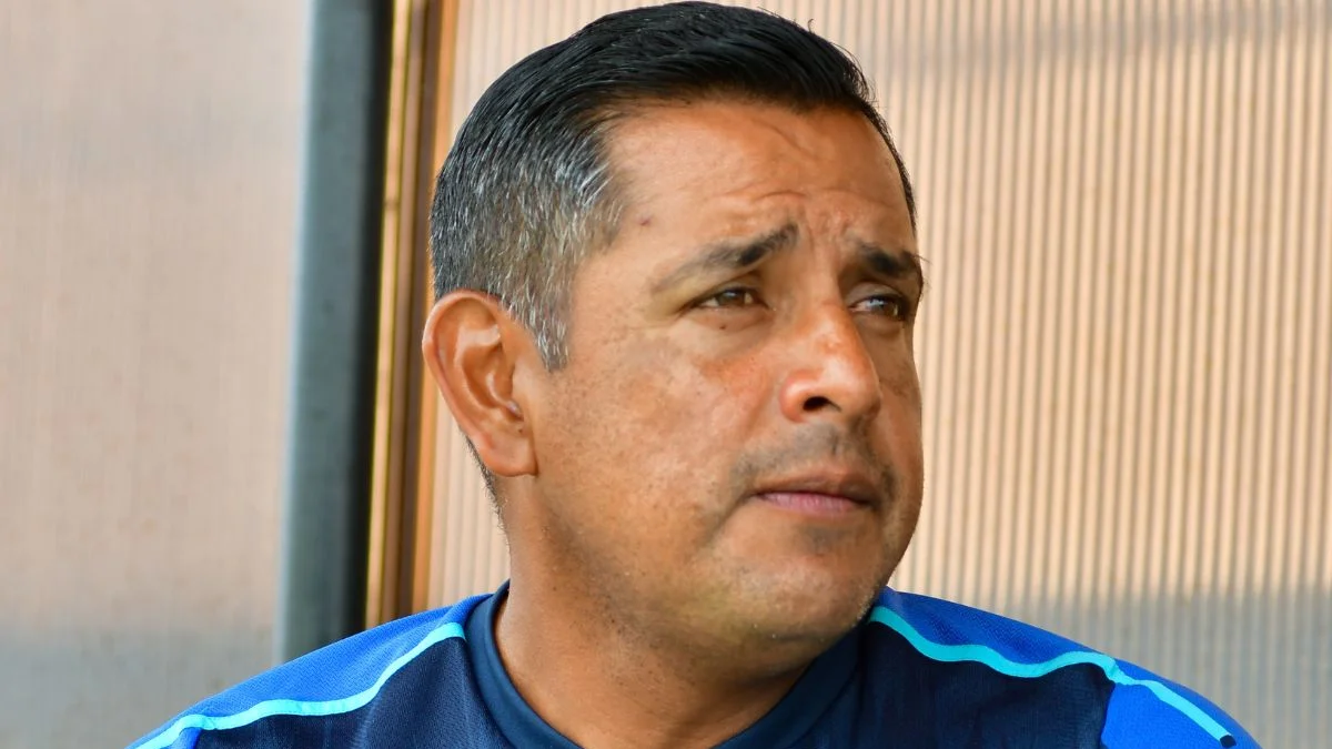 Víctor Idrobo entrenador de Ecuador Sub 17.