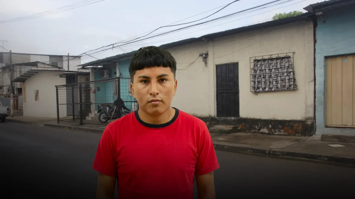 Las víctimas conversaban en los exteriores de esta vivienda cuando fueron atacadas. Jordan Espinoza es la víctima mortal.