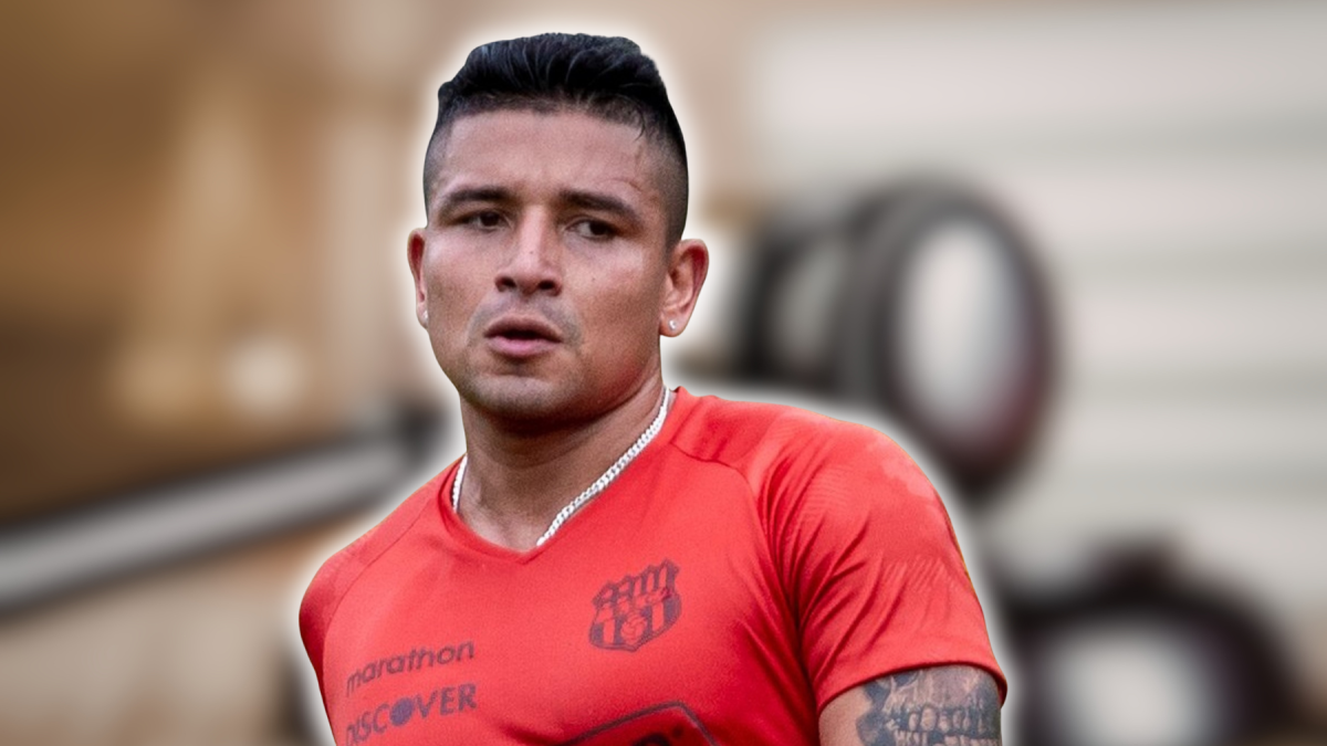 Mario Pineida fue un futbolista ecuatoriano; lo asesinaron en Guayaquil.