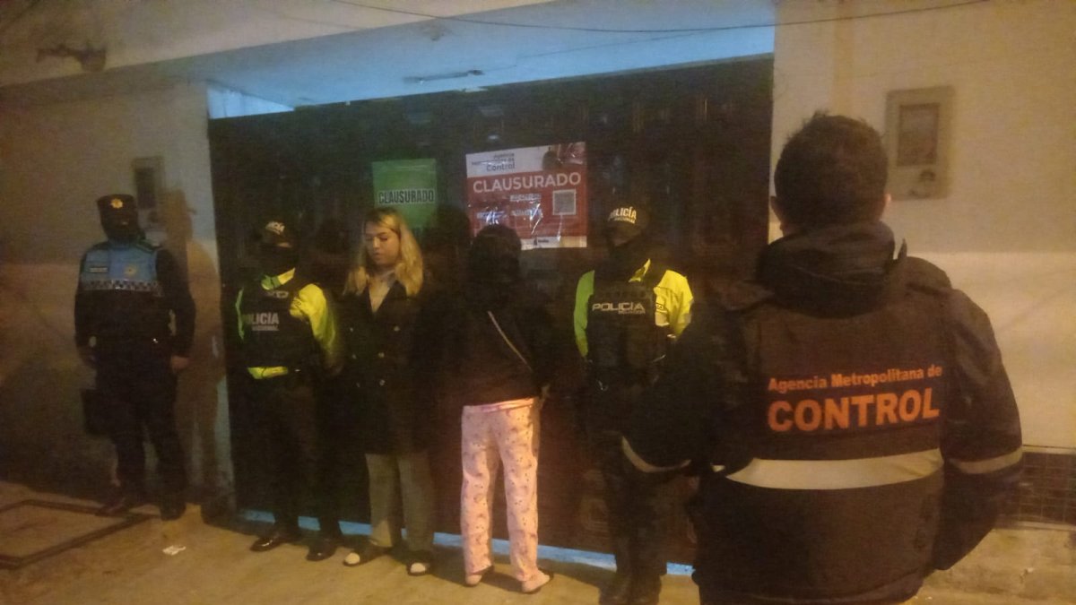 La administradora del establecimiento fue detenida por la Policía Nacional.