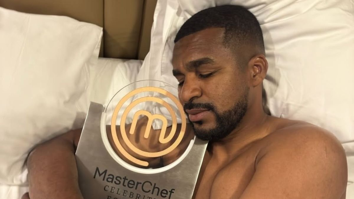 Erazo agradeció a Dios y a los ecuatorianos por su apoyo.