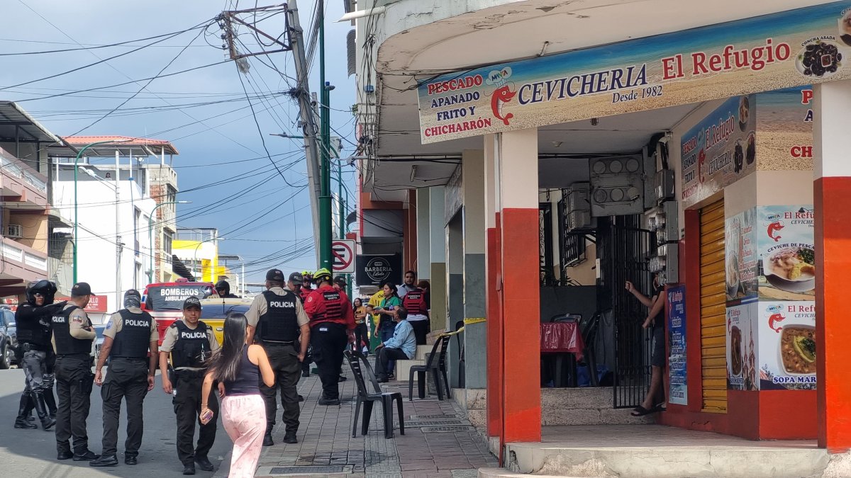 Un taxista fue asesinado cuando almorzaba junto a su esposa, la tarde del martes