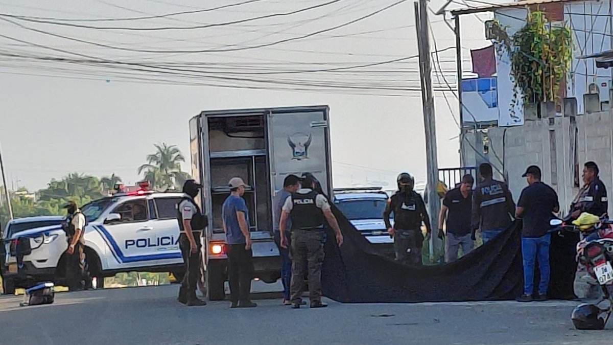 En la ciudadela 20 de Mayo interceptaron a Johnny Cajape, de 43 años.