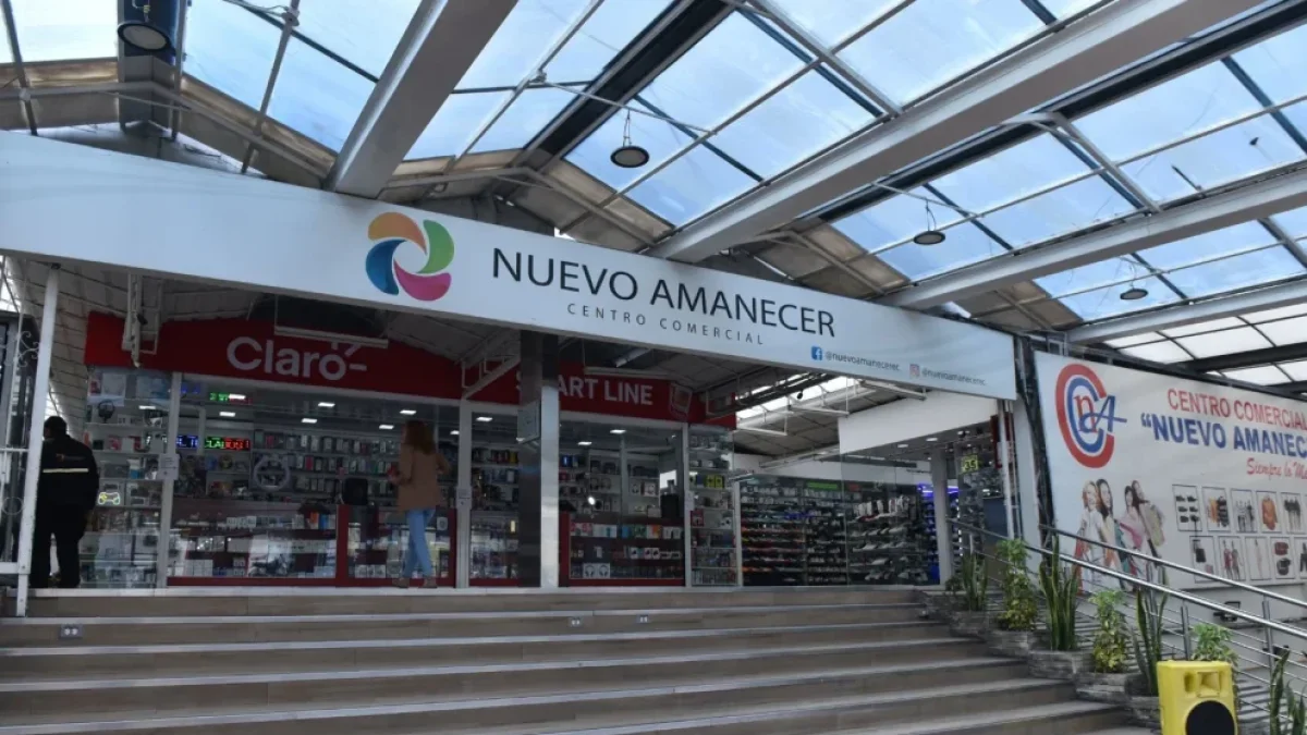 Locales comerciales en Quito lucen vacíos, ¿a qué se debe?