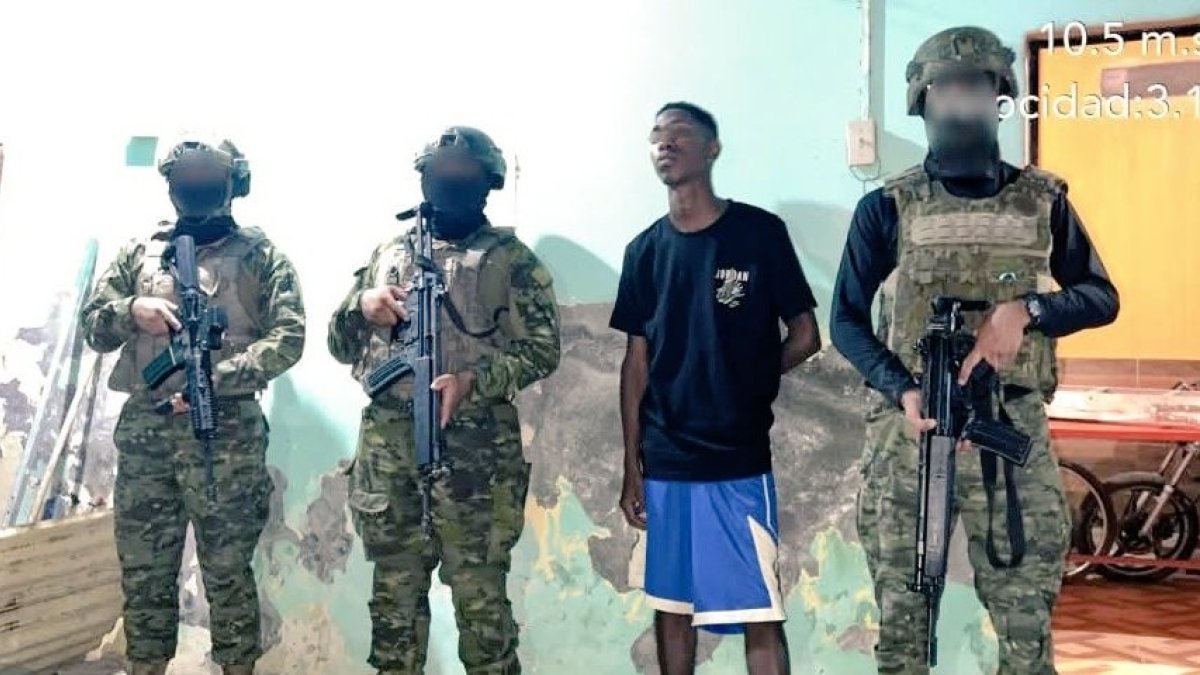 El sujeto fue encontrado en posesión de varios elementos, en un domicilio.