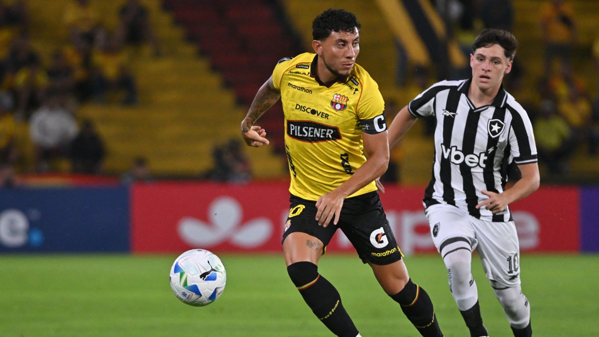 Joao Rojas disputó sus últimos minutos con Barcelona en la serie copera de Libertadores ante Botafogo.