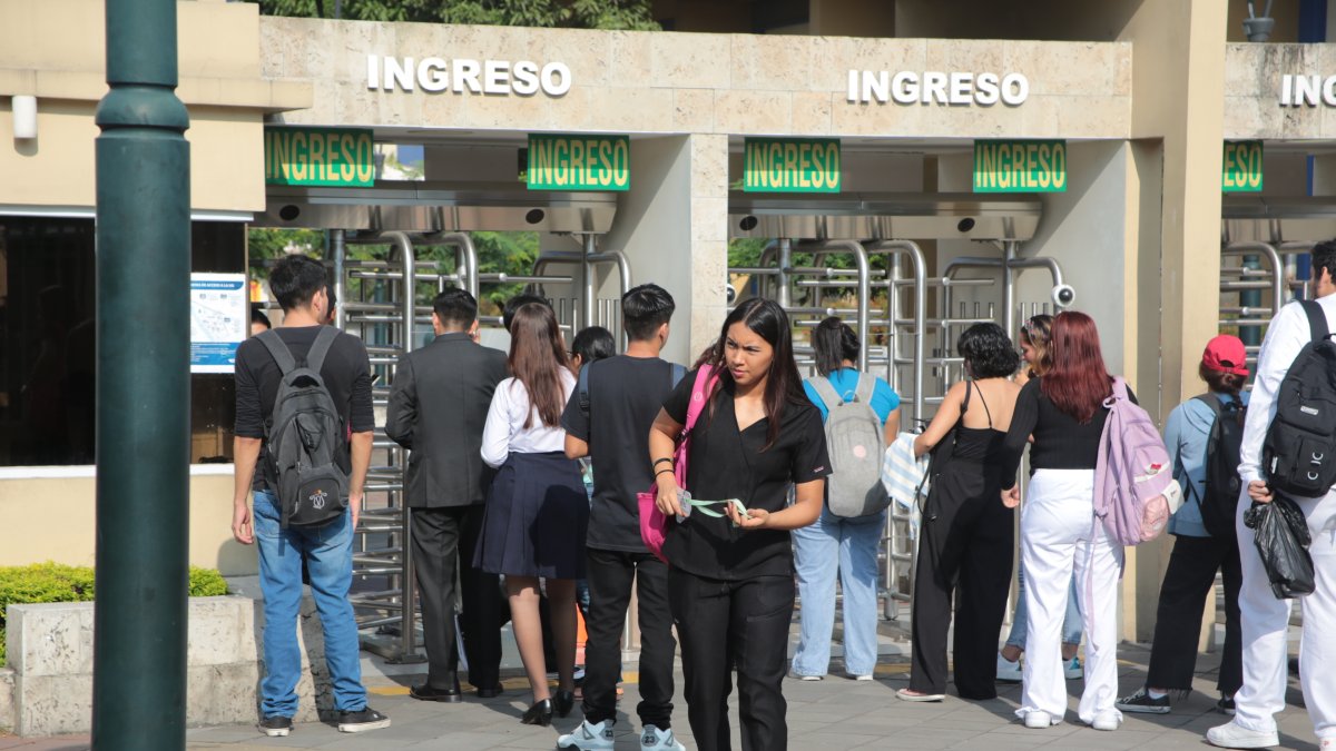 Quienes se preparan en las universidades anhelan conseguir un buen trabajo.