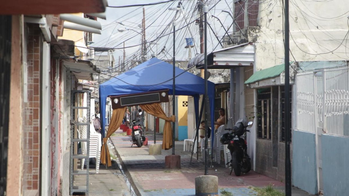 Velorio de alias Frenillo en el sector de La Floresta 1, sur de Guayaquil.