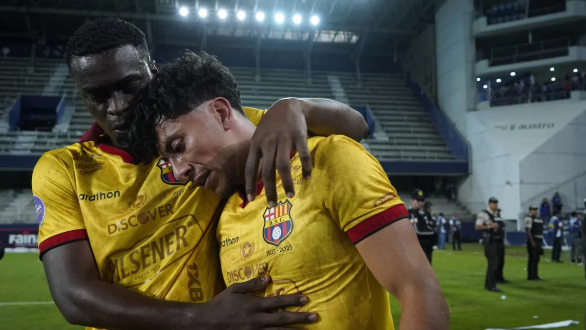 Joao Rojas fue increpado por hincha de Barcelona SC: 