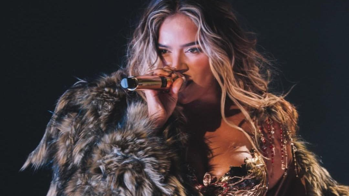 Karol G anuncia concierto en Quito en el Estadio Olímpico Atahualpa: fecha oficial y detalles de la gira 'Tropicoqueta Tour'.