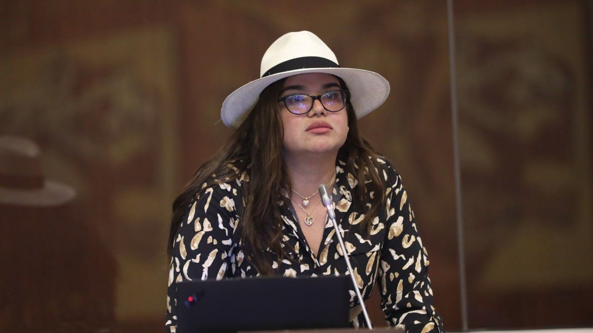 La Revolución Ciudadana expulsó a la asambleísta Annie Muñoz.