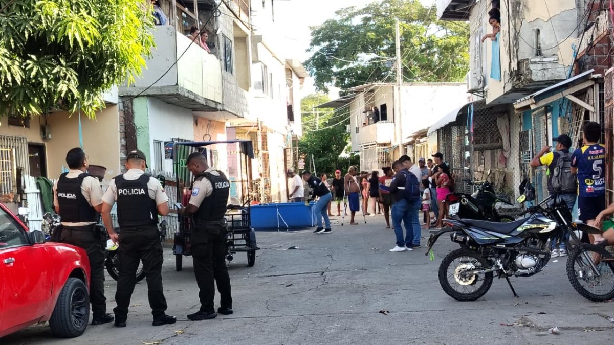 Un hombre fue asesinado en el populoso barrio 8 de enero, en Manta