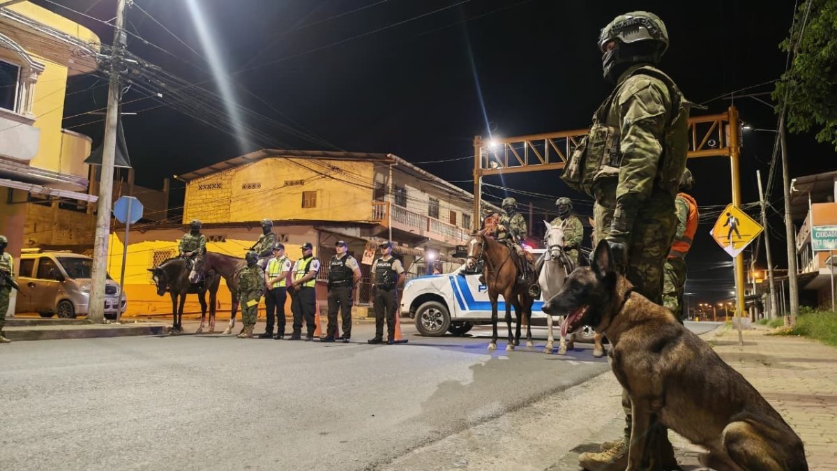 Controles, detenciones y penas de cárcel: así se aplicará el nuevo toque de queda en las zonas más violentas del país.