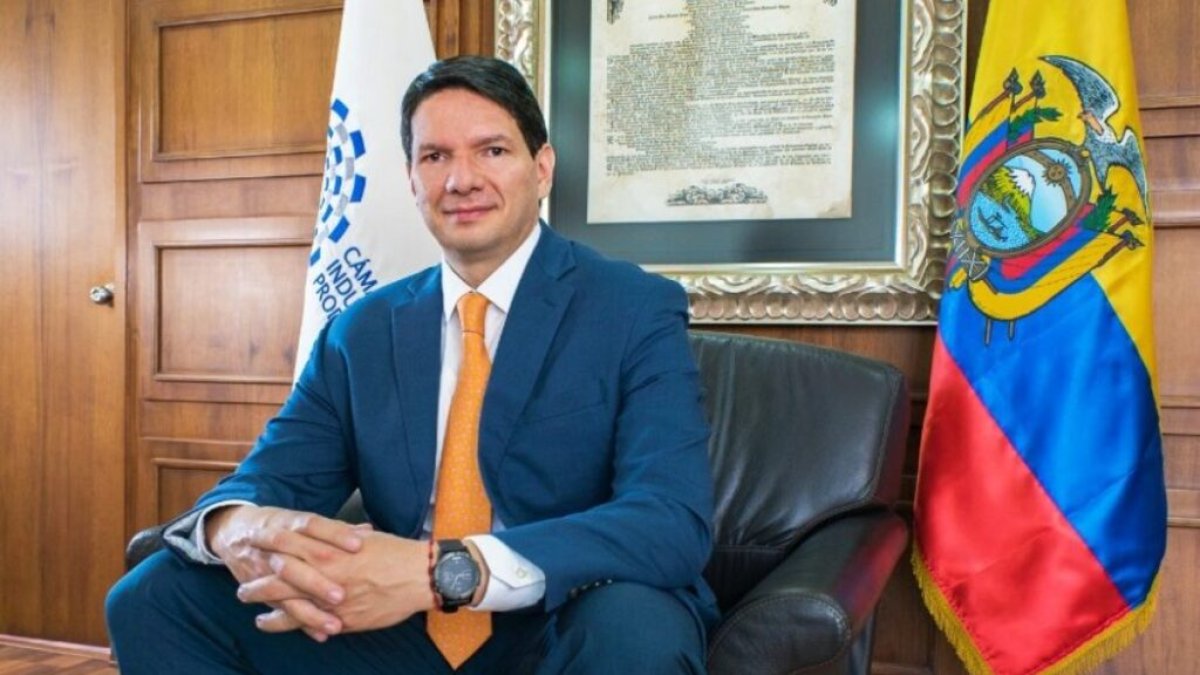 La salida del embajador abre paso a una nueva designación en la Cancillería.