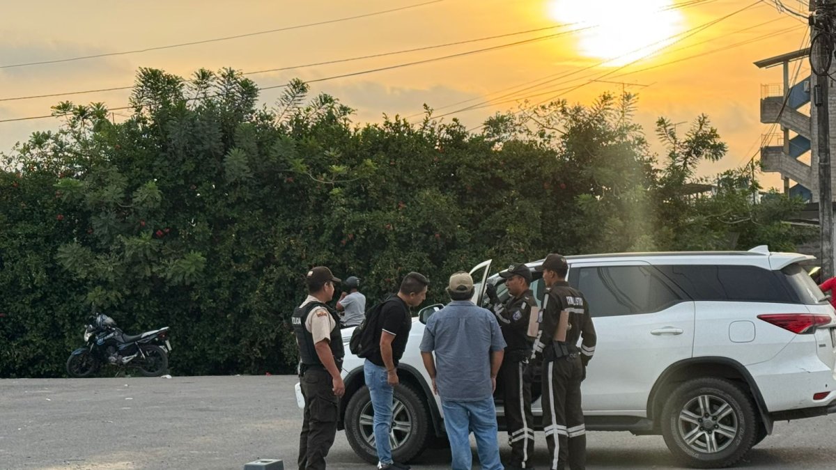 Los disparos fueron dirigidos al conductor del vehículo.