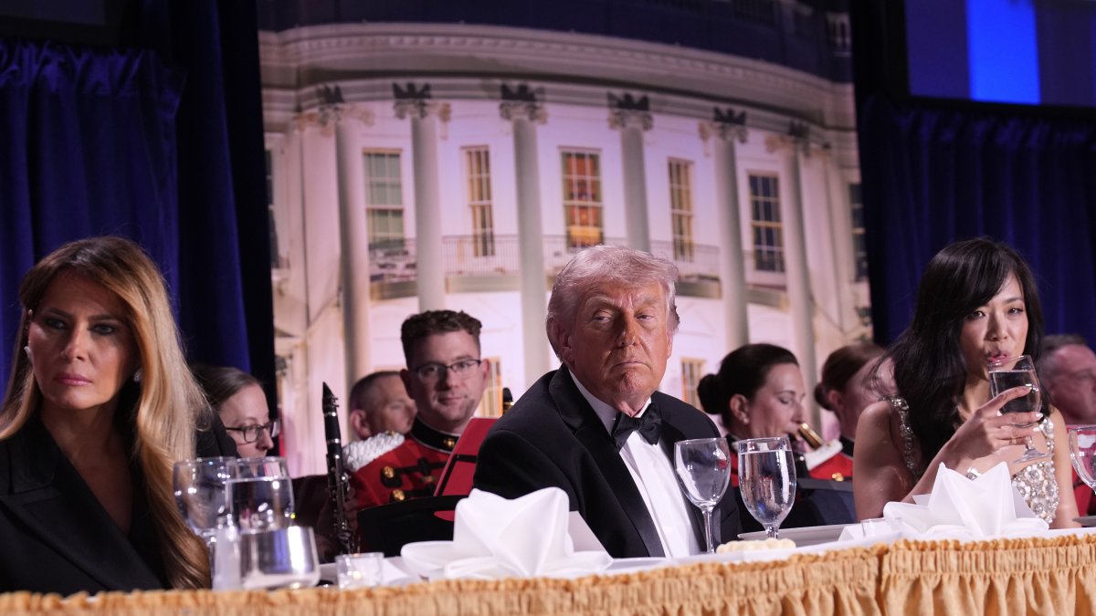 Servicio Secreto evacúa a Donald Trump tras supuestos disparos durante una cena en Washington