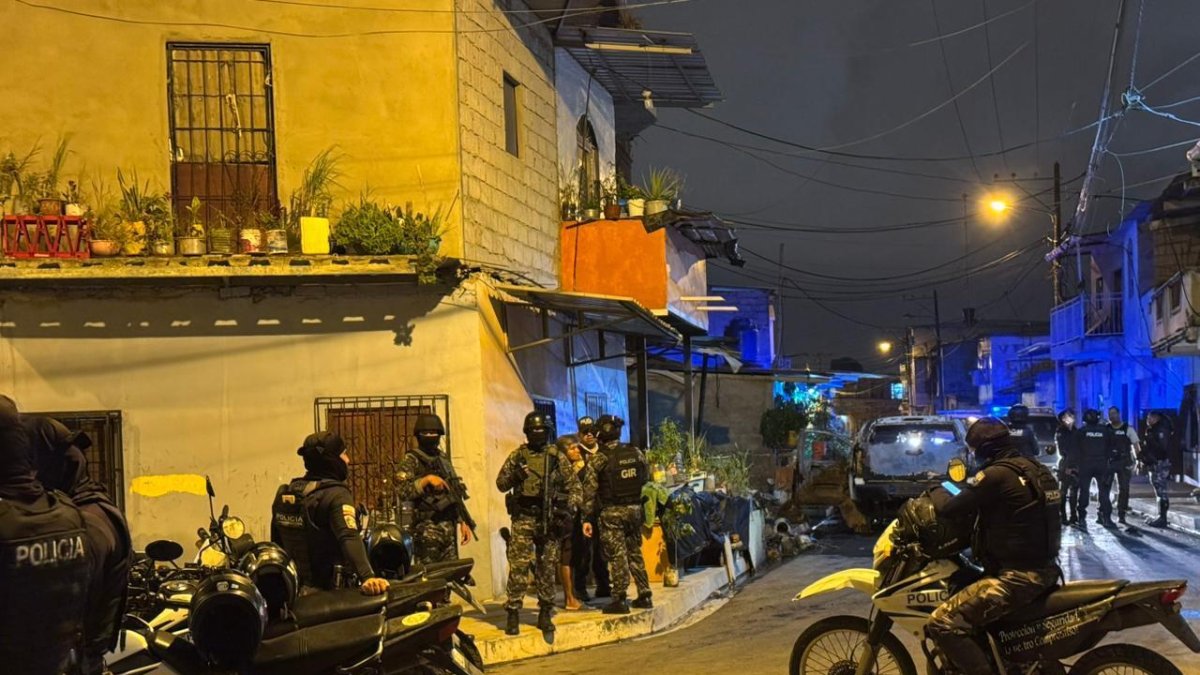 Sujetos armados llegaron en un falso patrullero a disparar a un grupo reunido en una vivienda.