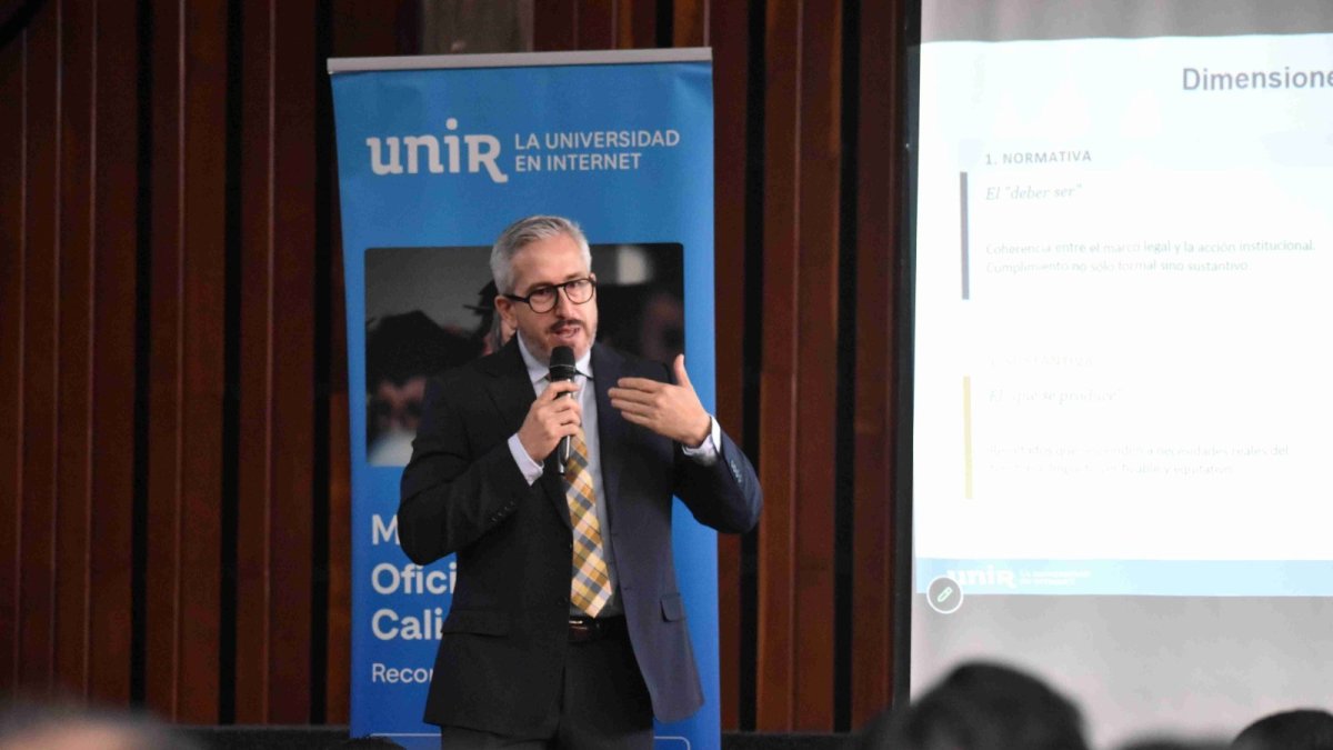 El taller sobre gobernanza y legitimidad territorial se desarrolló en modalidad híbrida y reunió a autoridades y especialistas para analizar retos de la gestión pública en territorio.